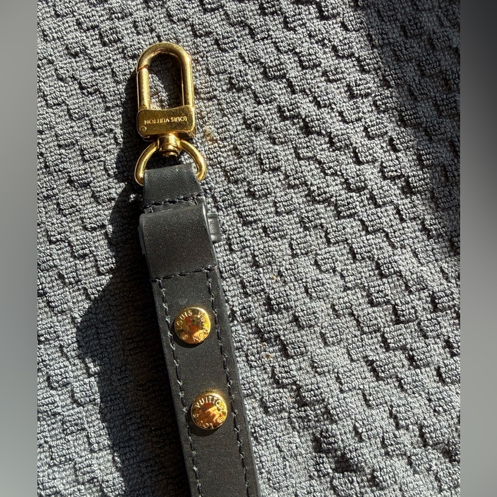 Louis Vuitton Multi Pochette Accessoires - Black Empriente - Picture 10 of 16